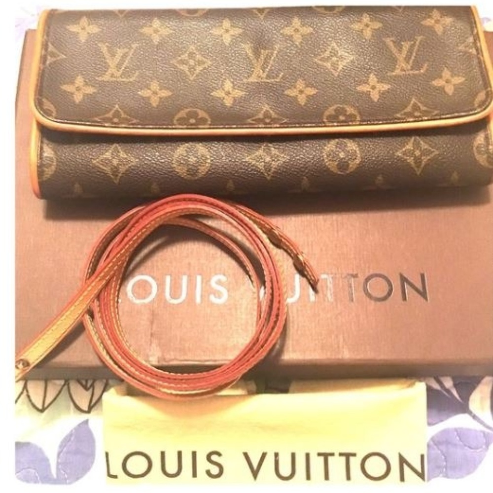 Authentic Louis Vuitton Twin Pochette GM